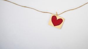 Read more about the article Think a Clutter-free Valentine’s Day is Impossible?  Read this.